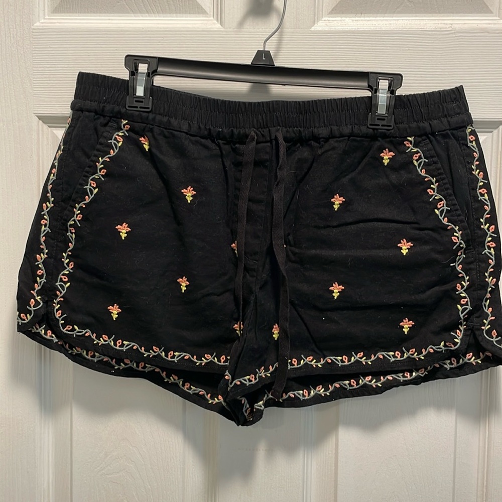 Loft linen shorts